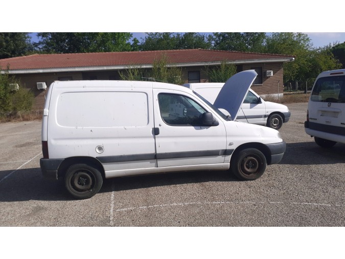 Autorradio PEUGEOT PART FG. 190 1.9D 2001