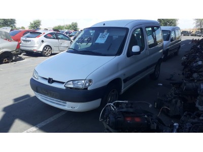 Radiador motor PEUGEOT PARTNER 2002
