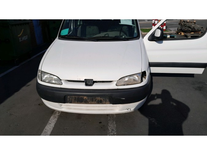 FARO DELANTERO DERECHO PEUGEOT PART CBESP.P.LAT.DW8 2002