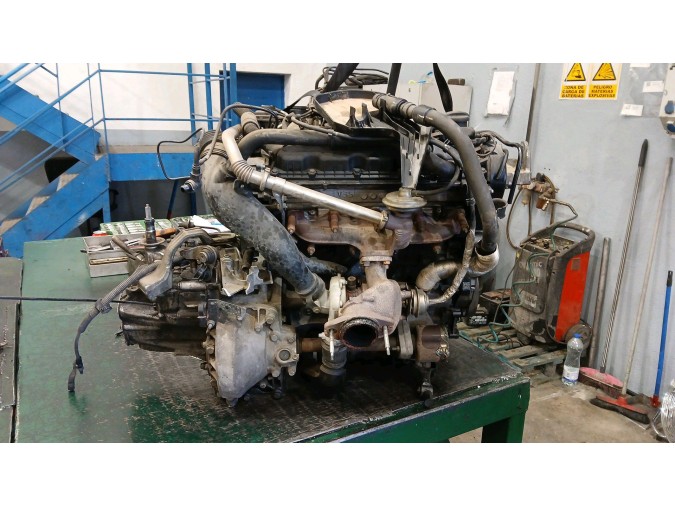 MOTOR CON ACCESORIOS Y CAJA DE CAMBIOS PEUGEOT 807 2006