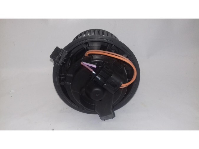 MOTOR DEL CALENTADOR SO SEAT CLIO 2017