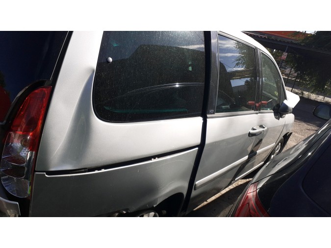 ARMAD.RESPAL.CEN.D. PEUGEOT 807 2006
