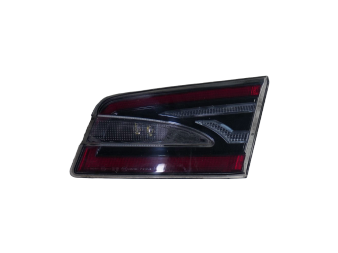 PILOTO TRASERO DERECHO INTERIOR  TESLA MODEL S 2016