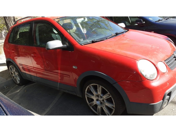PILOTO MATRÍCULA IZQUIERDO VOLKSWAGEN POLO 2004