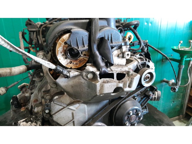 MOTOR CON ACCESORIOS SIN CAJA DE CAMBIOS HYUNDAI I10 2016