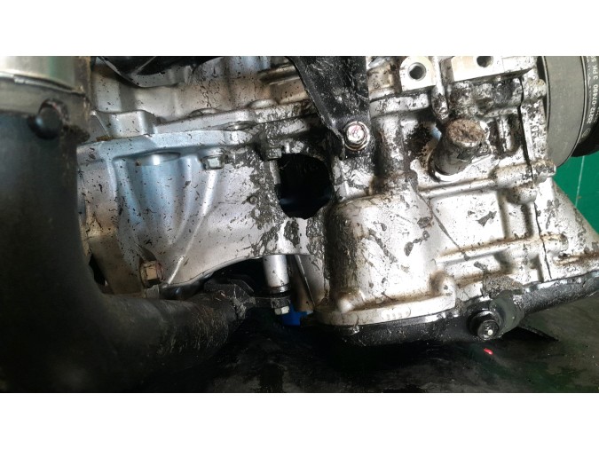 MOTOR CON ACCESORIOS SIN CAJA DE CAMBIOS HYUNDAI I20