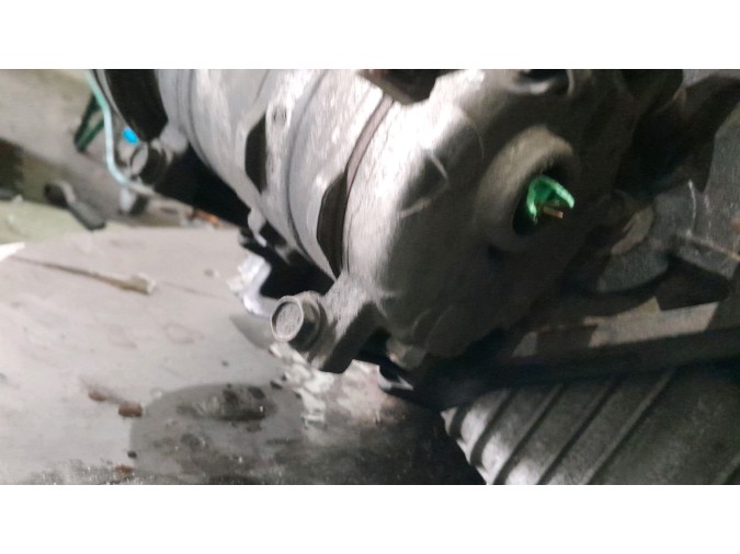 MOTOR CON ACCESORIOS Y CAJA DE CAMBIOS CHRYSLER PT CRUISER 2000