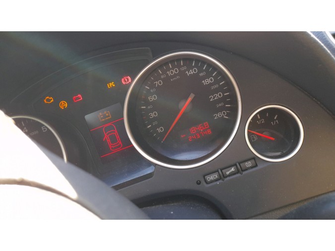 PILOTO TRASERO IZQUIERDO AUDI A4 2002