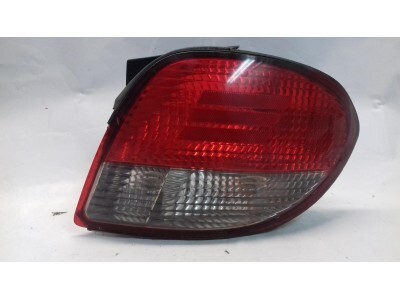 PILOTO TRASERO DERECHO HYUNDAI COUPE 2000
