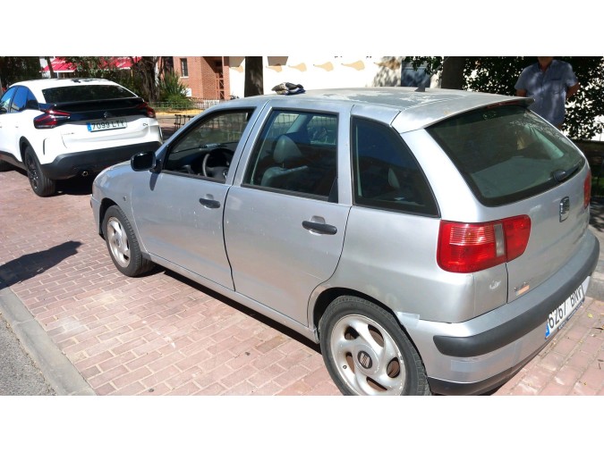 MANDO ELEVALUNAS DELANTERO DERECHO SEAT IBIZA 2001
