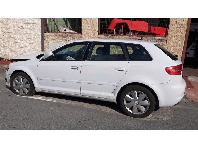 EMBELLECEDOR PALANCA CAMBIO AUDI A3 2012