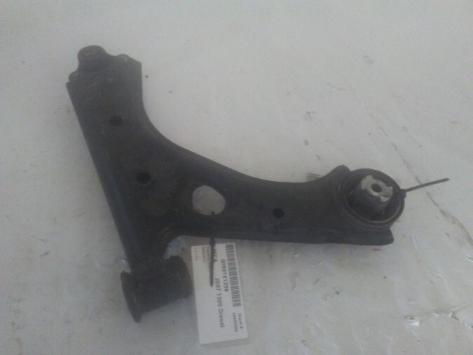 TRAPECIO INFERIOR DELANTERO IZQUIERDO FIAT LINEA 2007