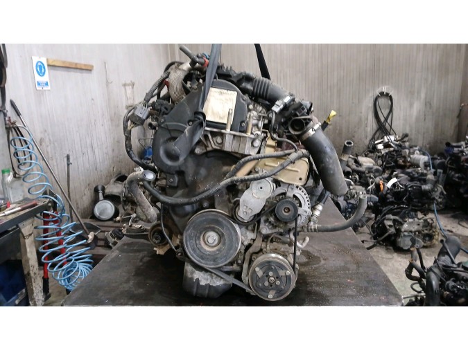 MOTOR CON ACCESORIOS Y CAJA DE CAMBIOS MAZDA 3 2005