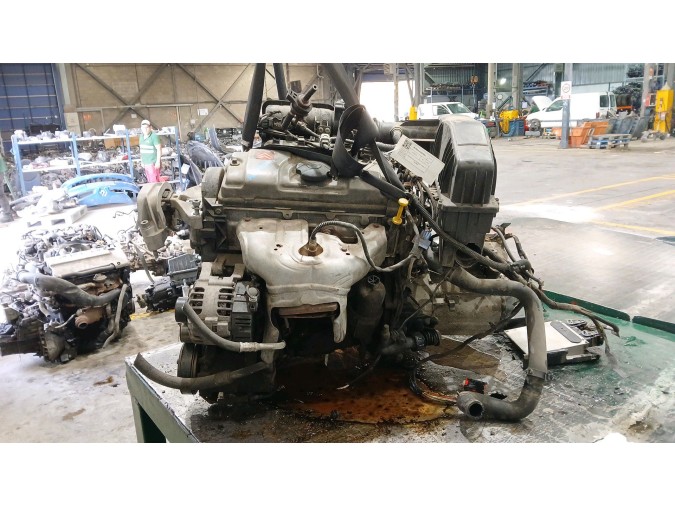 MOTOR CON ACCESORIOS Y CAJA DE CAMBIOS CITROEN C3 2003