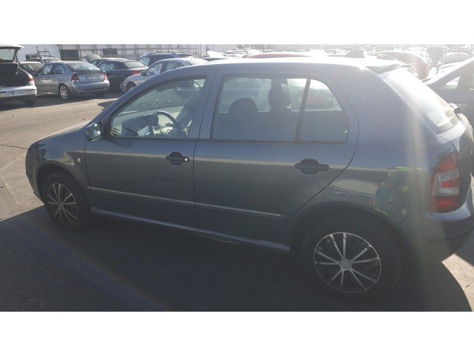 Consola tablero instrumentos SKODA FABIA 2005