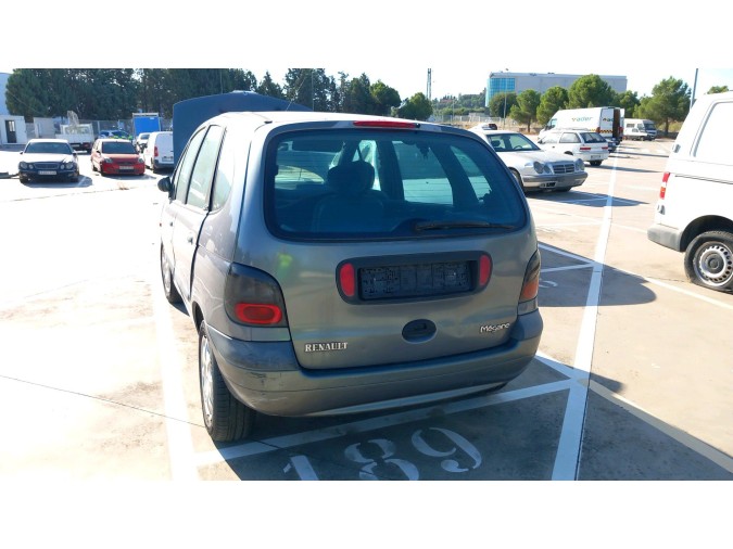 PRETENSOR CINTURÓN DELANTERO DERECHO RENAULT MÉGANE SCENIC