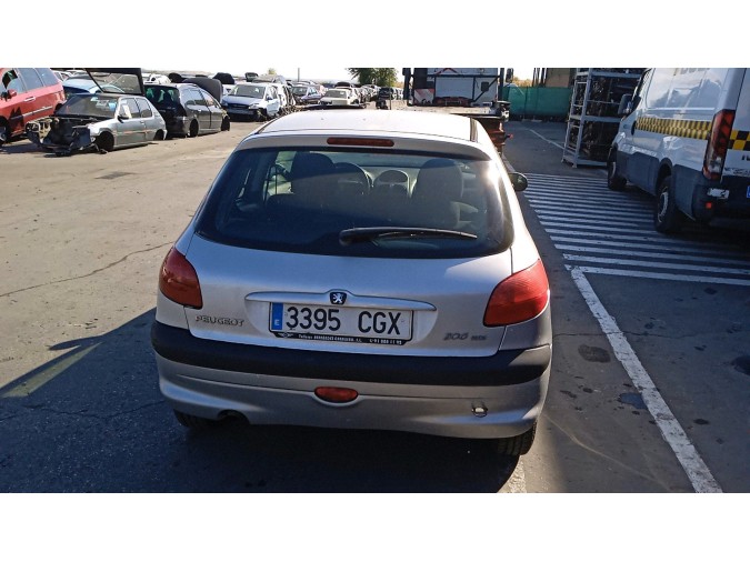 CERRADURA PORTÓN TRASERO PEUGEOT 206 2003