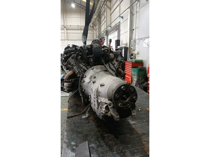 MOTOR CON ACCESORIOS Y CAJA DE CAMBIOS MERCEDES E 500 2002