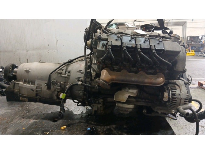 MOTOR CON ACCESORIOS Y CAJA DE CAMBIOS MERCEDES E 500 2002