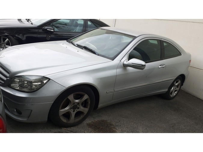 Cerradura guantera MERCEDES CLC 200 KOMPRESSOR 2008
