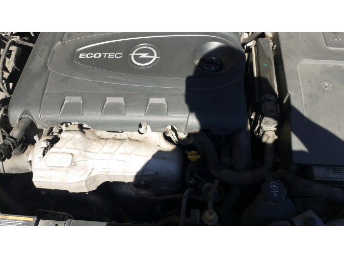 FARO ANTINIEBLA DELANTERO DERECHO OPEL INSIGNIA 2010