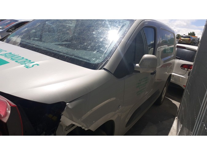 JUEGO BOMBINES CON LLAVE OPEL COMBO 2018