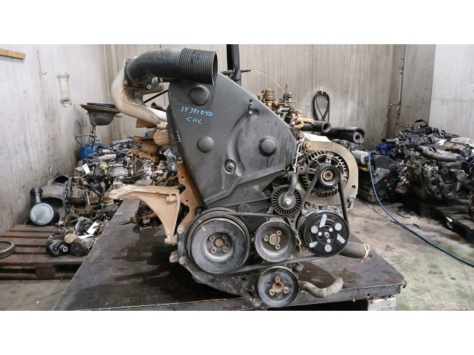 MOTOR CON ACCESORIOS Y CAJA DE CAMBIOS VOLKSWAGEN VENTO 1994