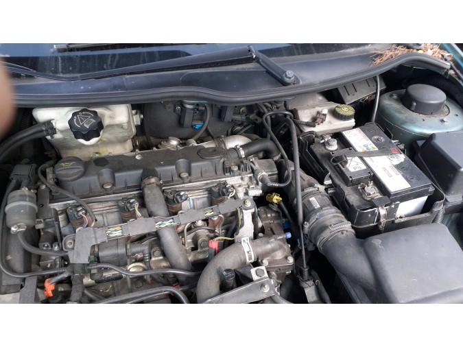 Radiador motor PEUGEOT 206 2001