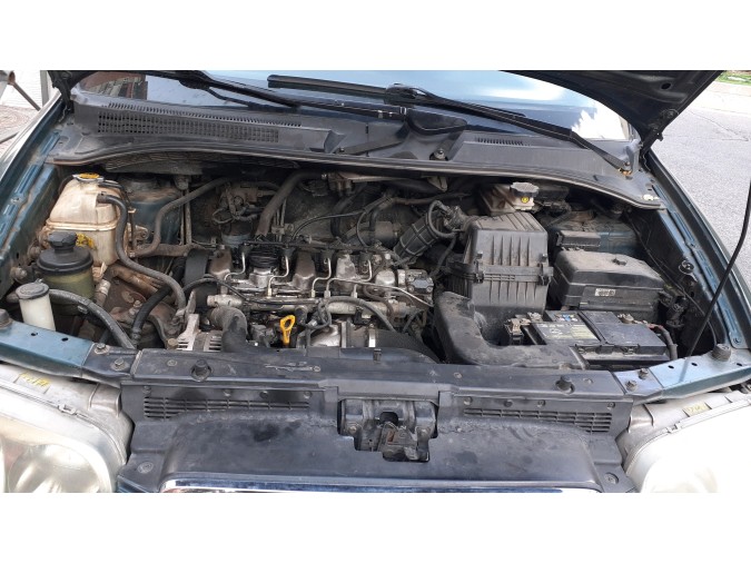 Autorradio HYUNDAI TRAJET 2003