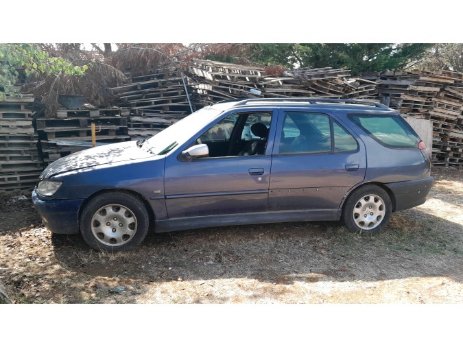 FARO ANTINIEBLA IZQUIERDO PEUGEOT 306 2000