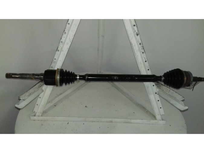 TRANSMISION DELANTERA DERECHA TOYOTA AVENSIS 2000
