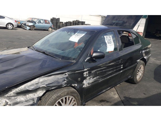 MANDO ELEVALUNAS DELANTERO DERECHO SKODA OCTAVIA 2003