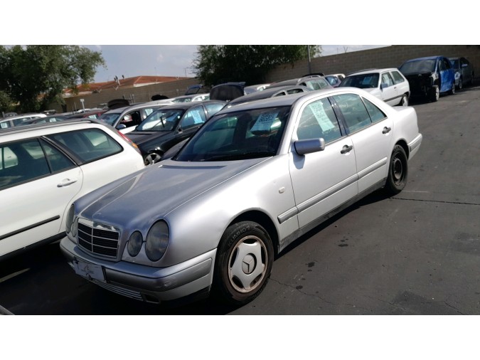 MECANICA TRASERA	 MERCEDES E 290 TURBODIESEL 1997