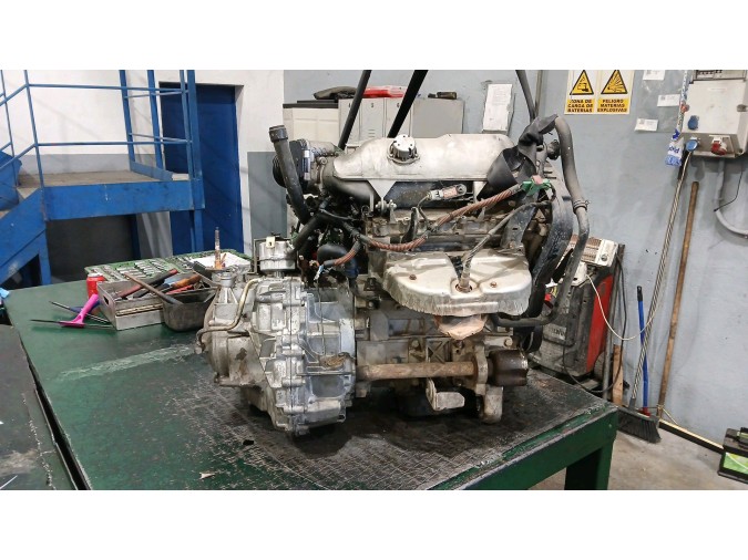 MOTOR CON ACCESORIOS Y CAJA DE CAMBIOS PEUGEOT 807 2002