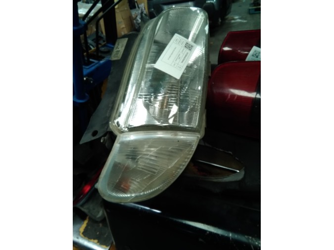 FARO DELANTERO DERECHO PEUGEOT PART CBESP.P.LAT.DW8 2002