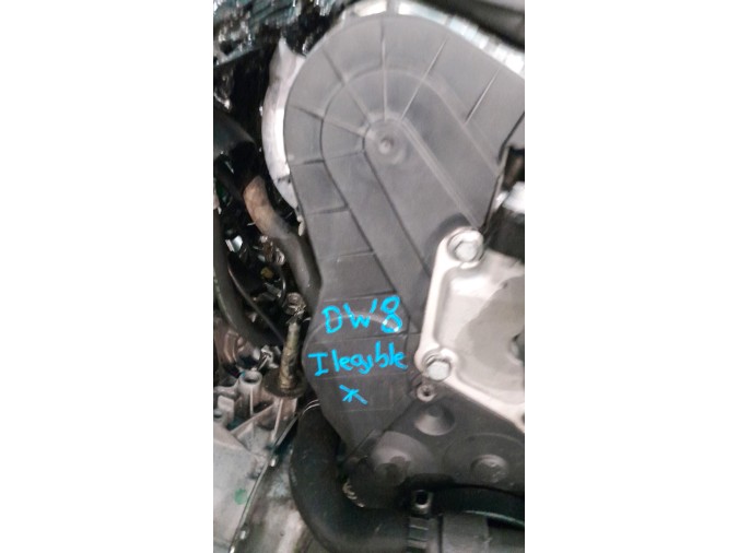 MOTOR CON ACCESORIOS Y CAJA DE CAMBIOS PEUGEOT PART CBESP.P.LAT.DW8 2002