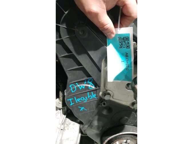MOTOR CON ACCESORIOS Y CAJA DE CAMBIOS PEUGEOT PART CBESP.P.LAT.DW8 2002