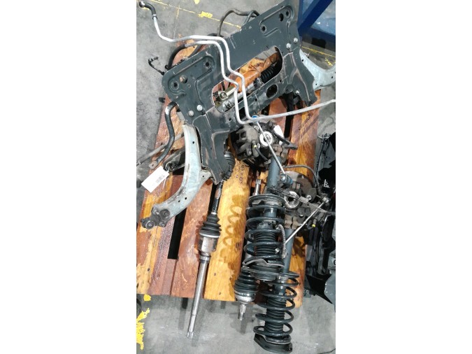 MECANICA DELANTERA SIN CUNA PEUGEOT PART CBESP.P.LAT.DW8 2002