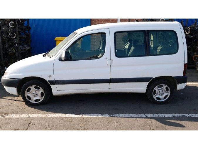 CONMUTADOR DE ARRANQUE PEUGEOT PART CBESP.P.LAT.DW8 2002