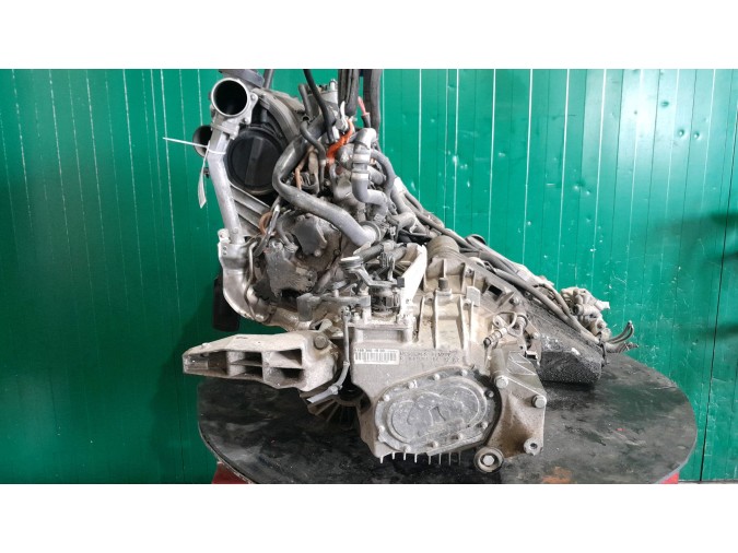 MOTOR CON ACCESORIOS Y CAJA DE CAMBIOS MERCEDES CLASE A 2001