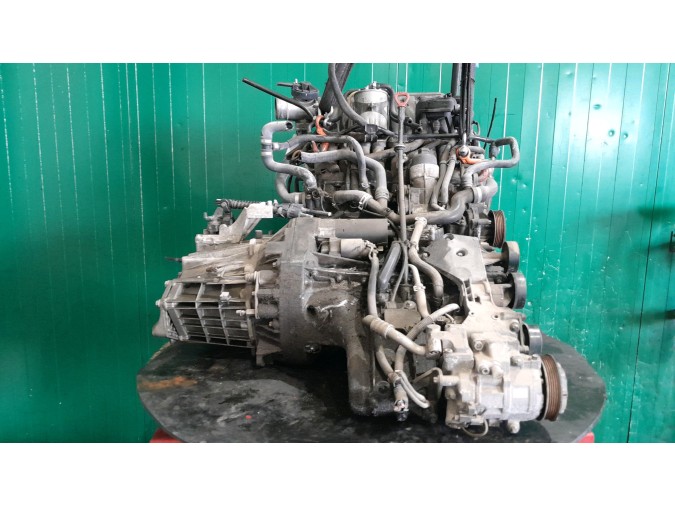 MOTOR CON ACCESORIOS Y CAJA DE CAMBIOS MERCEDES CLASE A 2001