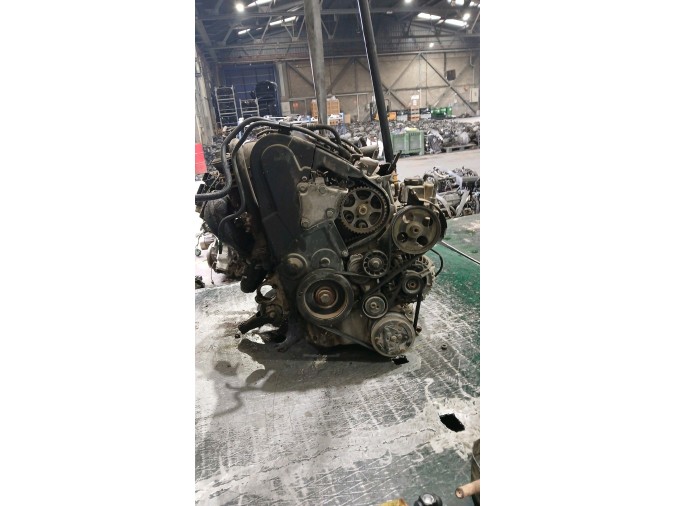 MOTOR SIN ACCESORIOS Y CON CAJA DE CAMBIOS CITROEN XSARA 2002