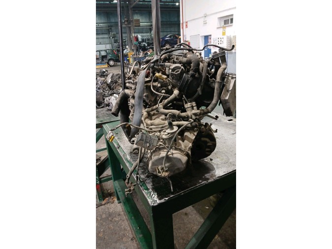 MOTOR SIN ACCESORIOS Y CON CAJA DE CAMBIOS CITROEN XSARA 2002
