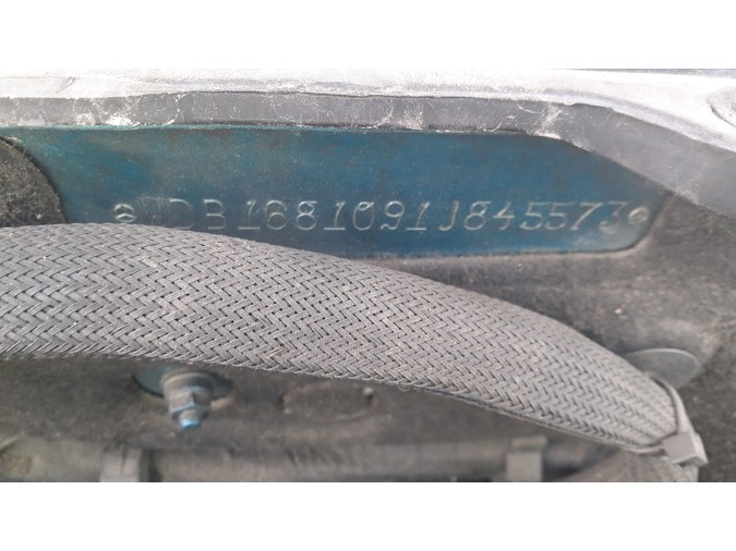 PUERTA DELANTERA IZQUIERDA MERCEDES A 170 CDI 2002