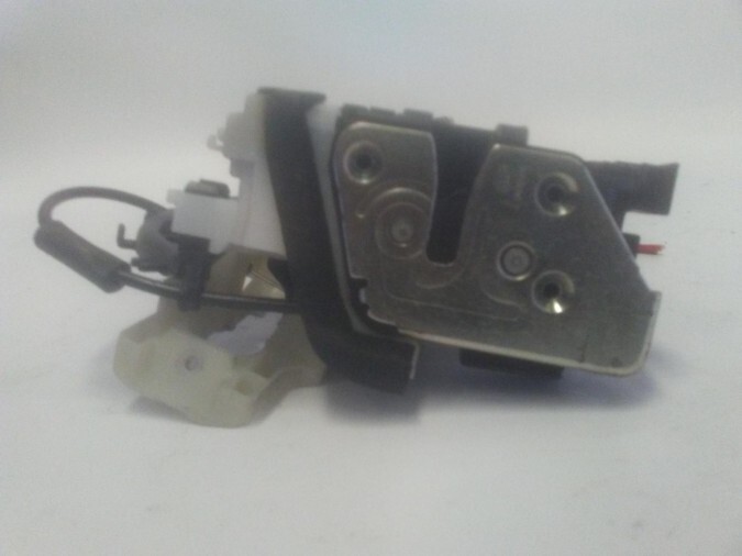 CERRADURA PUERTA DELANTERA IZQUIERDA HYUNDAI ELANTRA 2013