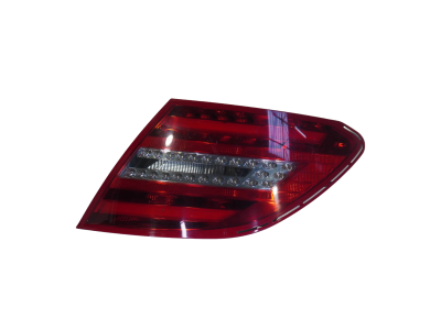 PILOTO TRASERO DERECHO EXTERIOR MERCEDES C 200 CDI 2013