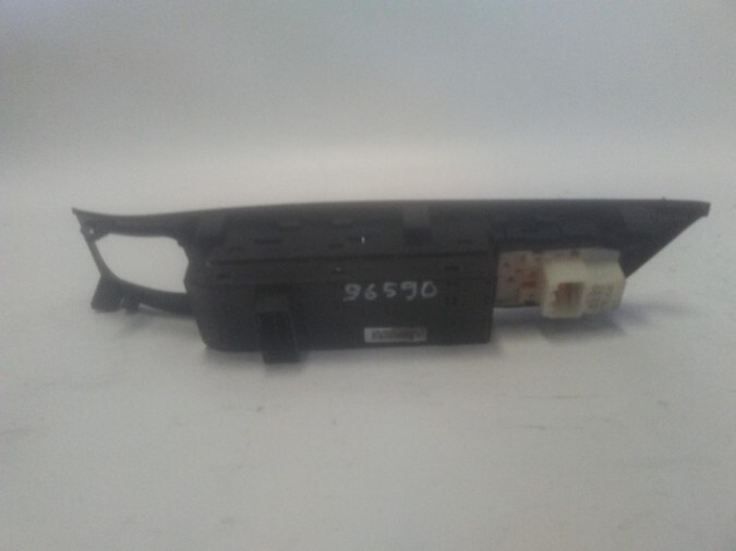 MANDO ELEVALUNAS DELANTERO IZQUIERDO HYUNDAI ELANTRA 2013