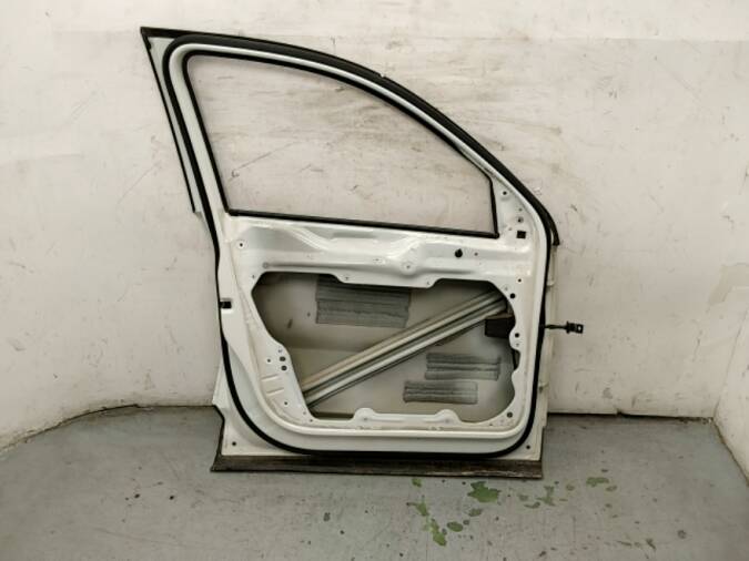 PUERTA DELANTERA IZQUIERDA VOLKSWAGEN TIGUAN BLANCA  2015