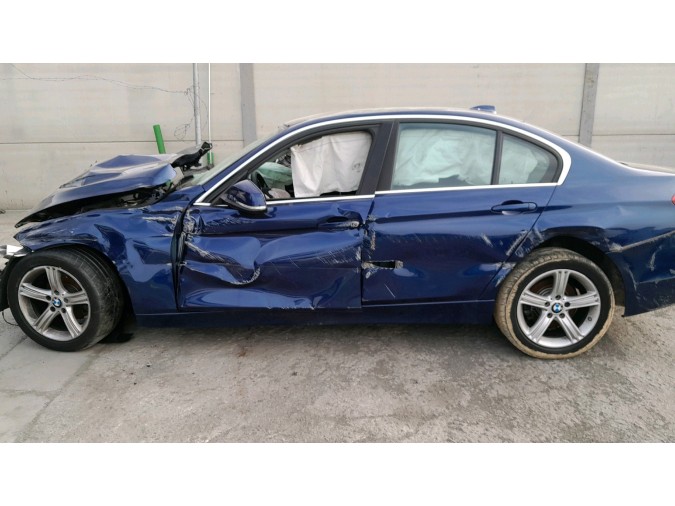 LUNA CUSTODIA TD BMW 318D 2017