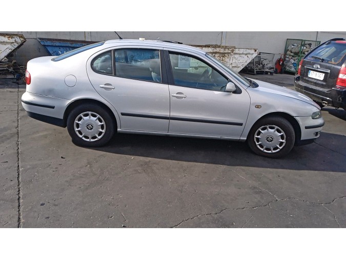 ELEVALUNAS TRASERO IZQUIERDO SEAT TOLEDO 1999
